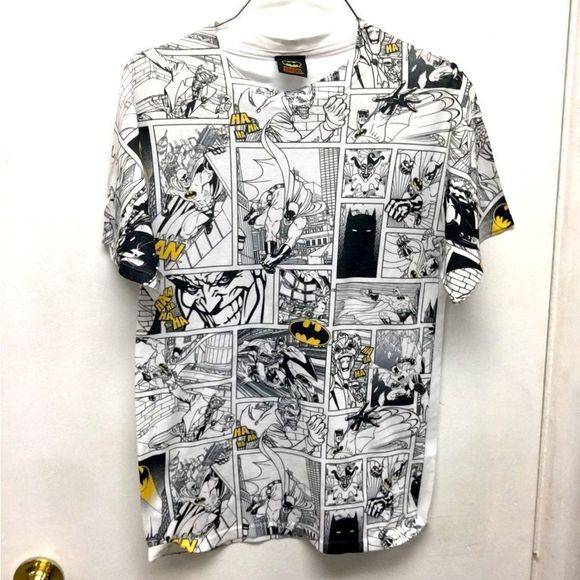 Batman Comic Book T-Shirt size Small AOP All Over Print - Picture 1 of 9